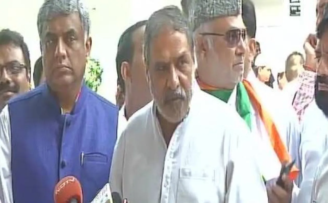 कांग्रेस ने कहा, पीएम के गोरखपुर हादसे का जिक्र करने का तरीका निंदनीय
