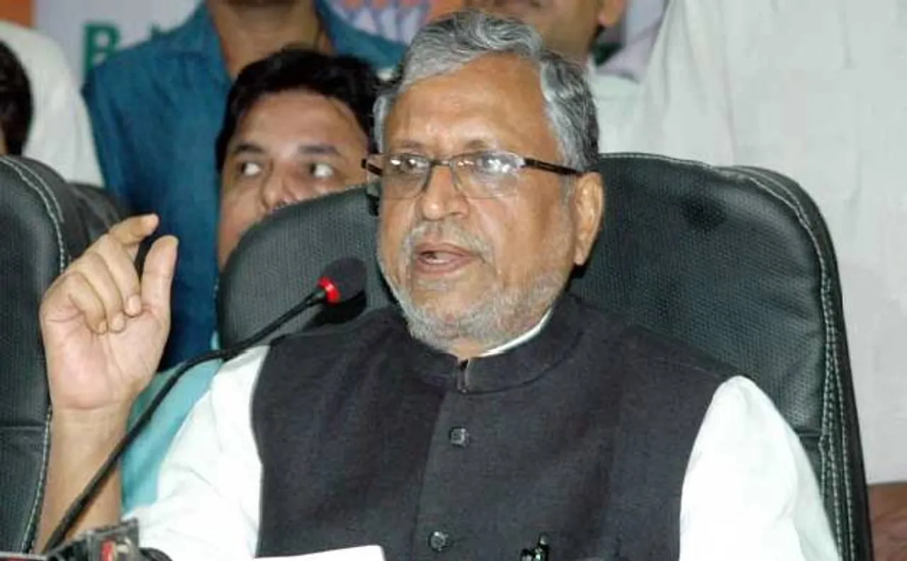 बिहार: सुशील मोदी की कार पर हमला, आरजेडी कार्यकर्ताओं पर आरोप