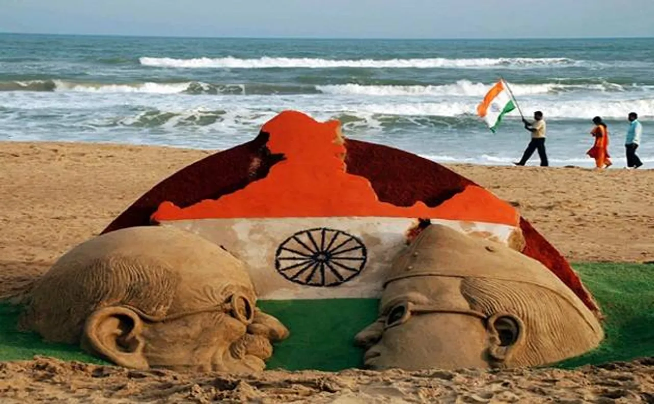VIDEOS: स्वतंत्रता दिवस के मौके पर 'मेरे देश की धरती' से लेकर 'रंग दे बसंती तक' ऐसे गाने जो जगाते हैं देशभक्ति का जज्बा