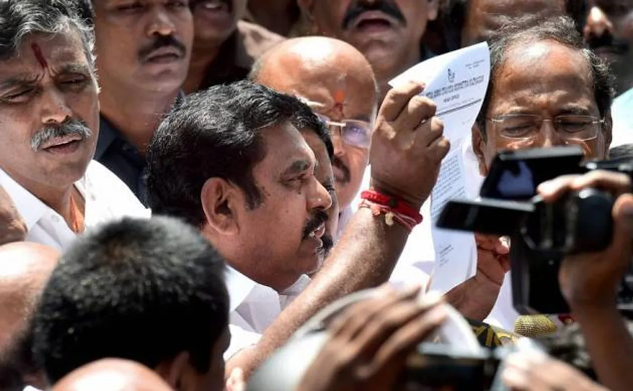 जयललिता की मौत की होगी न्यायिक जांच, AIADMK के दोनों धड़ों के विलय का रास्ता साफ