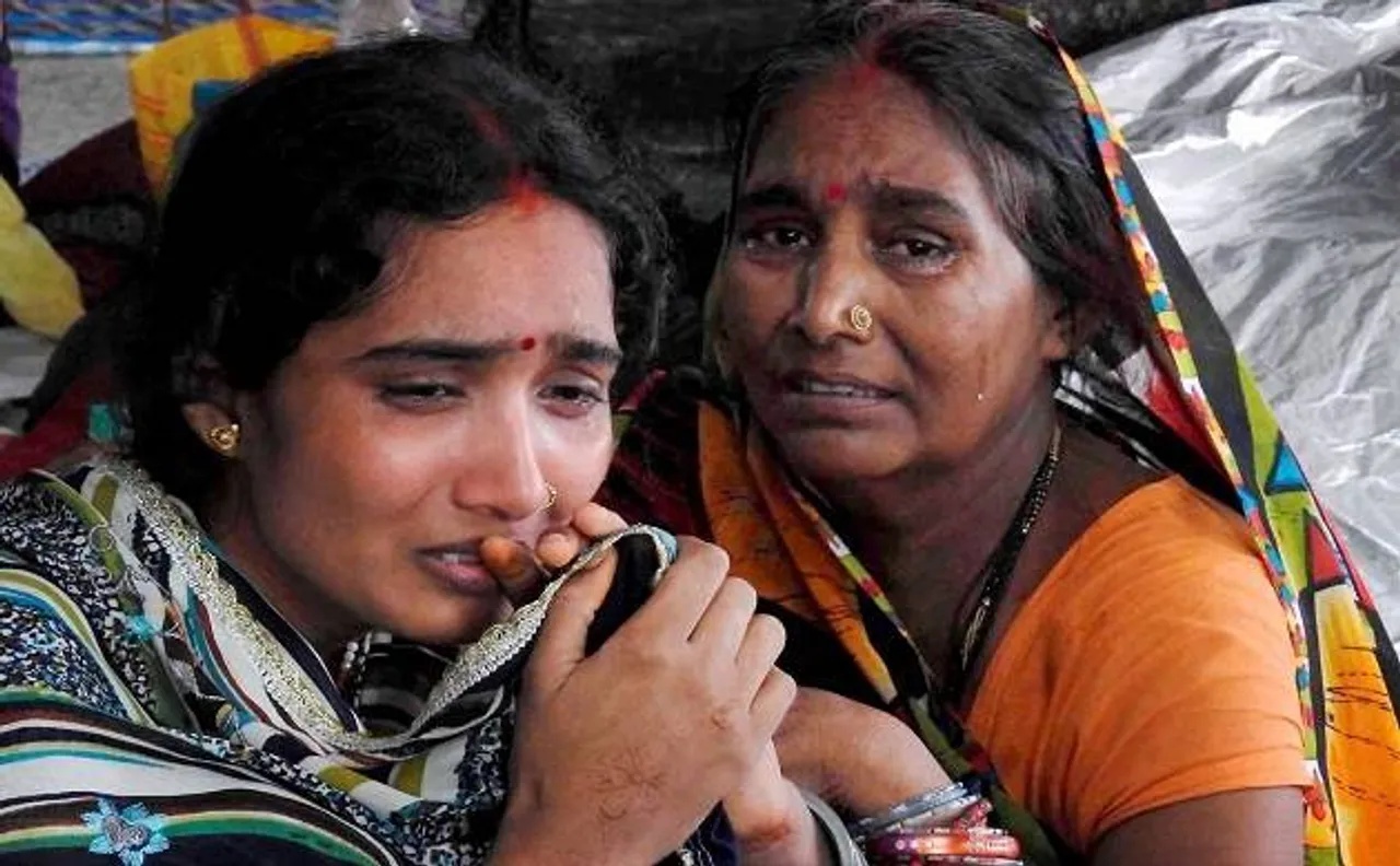 DM जांच रिपोर्ट: गोरखपुर हादसे के लिए पूर्व प्रिंसपल आर के मिश्रा समेत 4 जिम्मेदार, कफील को क्लीन चिट