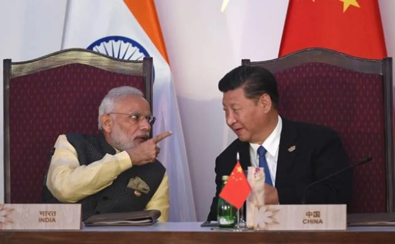 मोदी की चीन यात्रा से लेकर इंफोसिस बोर्ड का सिक्का को समर्थन तक, देखें पांच बड़ी खबरें