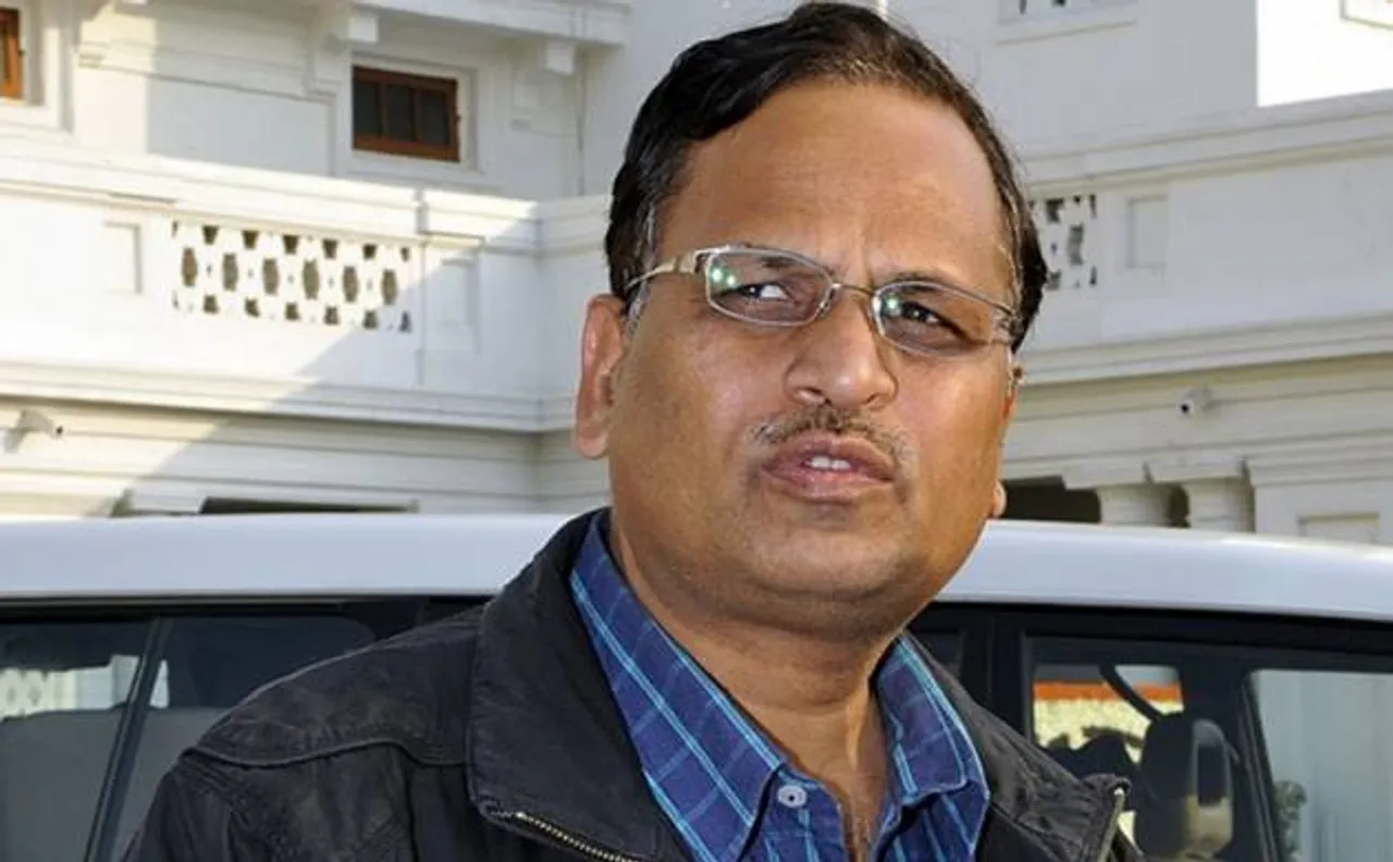 मनी लॉन्ड्रिंग मामले में दिल्ली के गृह मंत्री सतेंद्र जैन के घर सीबीआई का छापा, FIR दर्ज