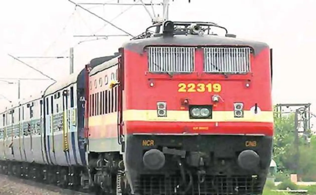 गुरमीत राम रहीम के समर्थकों की हिंसा से रेल सेवा प्रभावित, 341 ट्रेन हुई रद्द