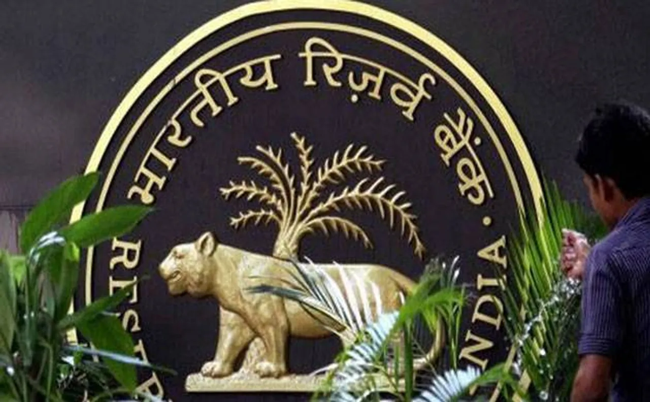 विदेशी मुद्रा भंडार 114 करोड़ डॉलर बढ़कर 394.55 अरब डॉलर हुआ