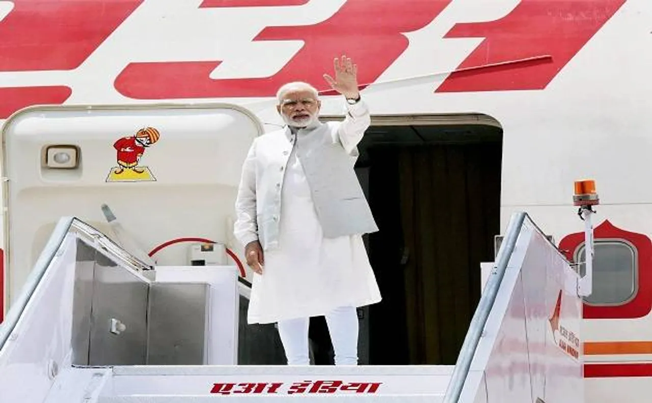 Live: मंत्रालयों का बंटवारा कर ब्रिक्स सम्मेलन के लिए रवाना हुए पीएम मोदी