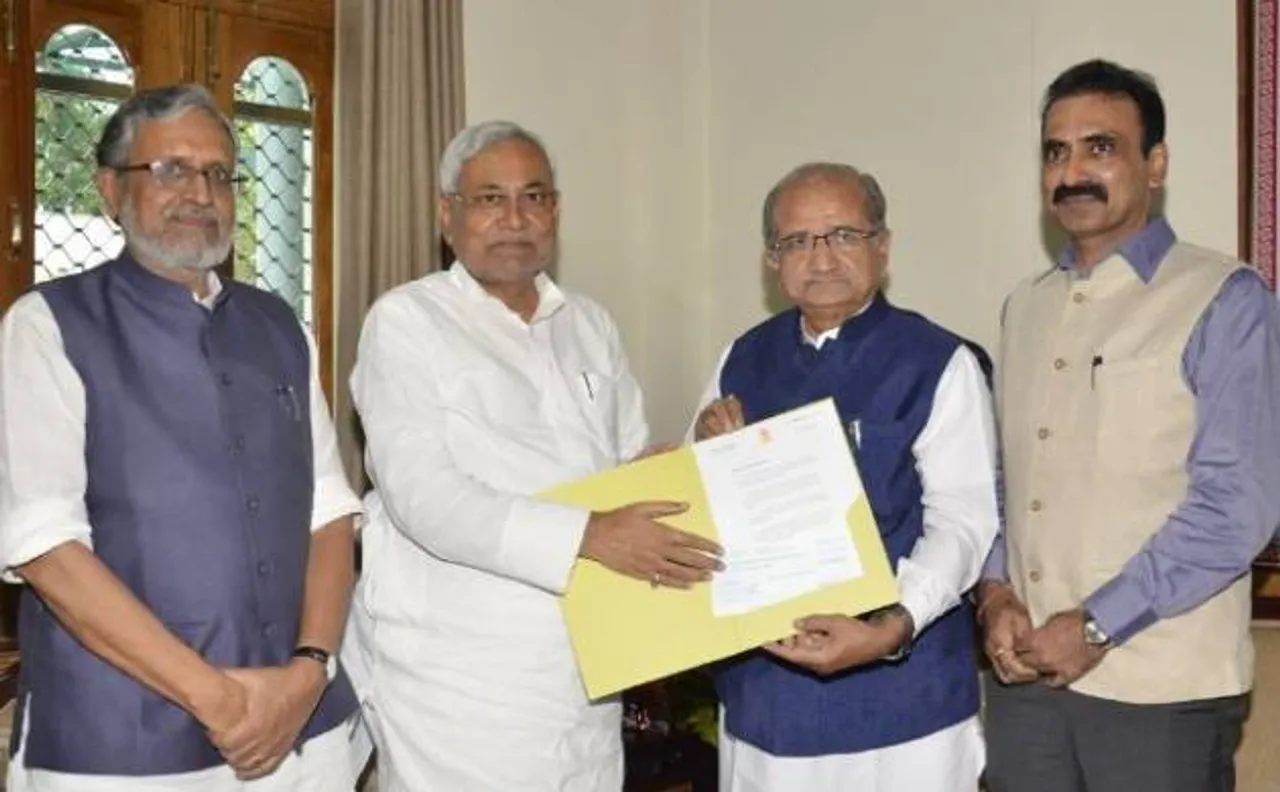 बिहार बाढ़: गुजरात सरकार की मदद को नीतीश कुमार ने स्वीकारा, 2010 में लेने से किया था इनकार