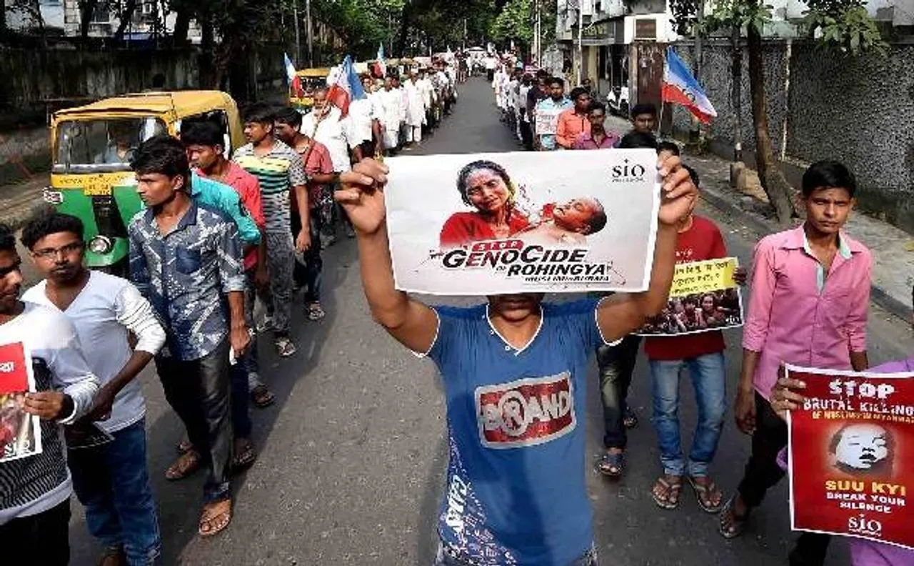 रोहिंग्या मुस्लिम की मदद के लिए आगे आया भारत, बांग्लादेश भेजेगा राहत सामग्री