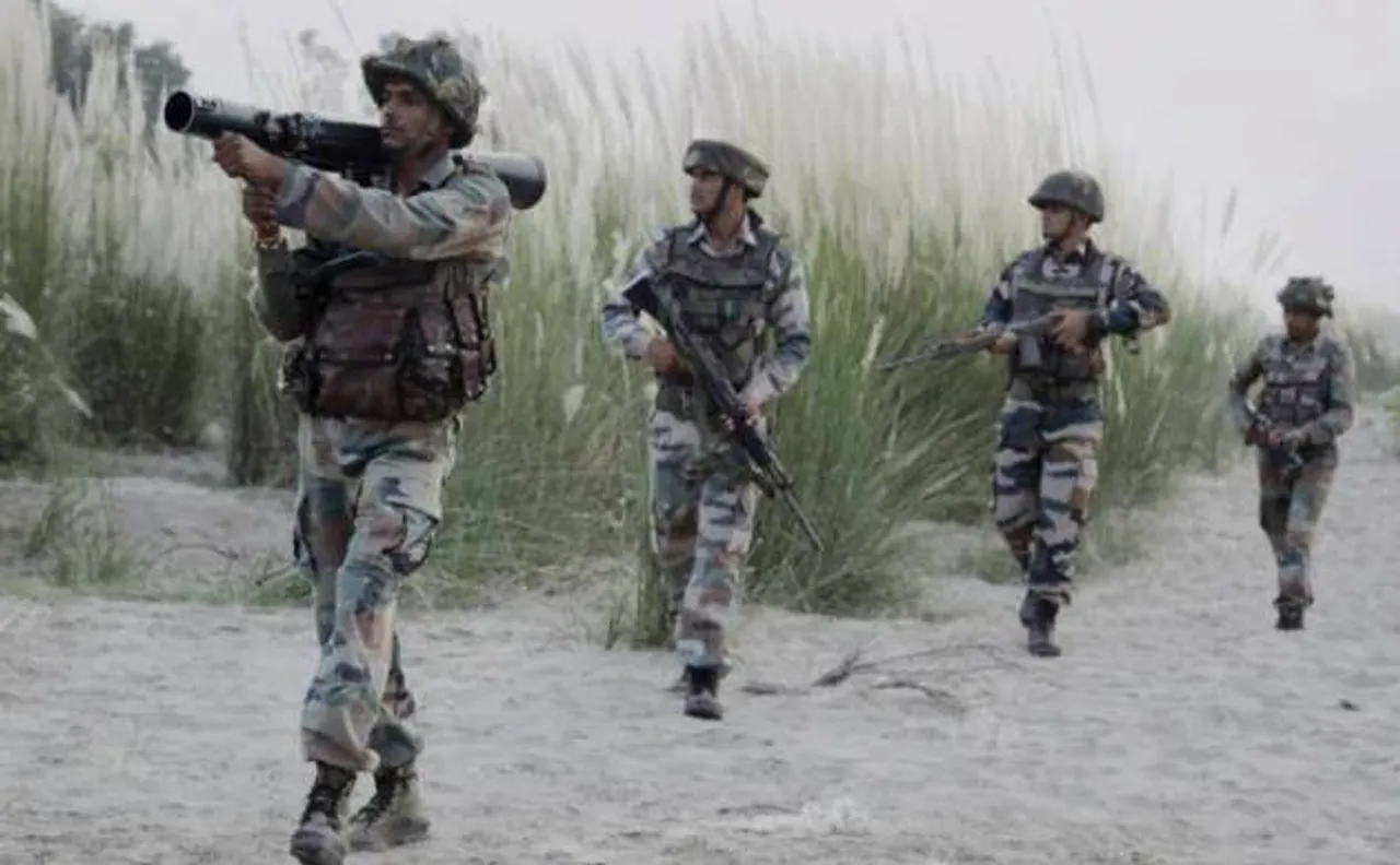 जम्मू-कश्मीर: अरनिया में लगातार तीसरे दिन पाकिस्तान की गोलीबारी, 1 की मौत, 5 घायल