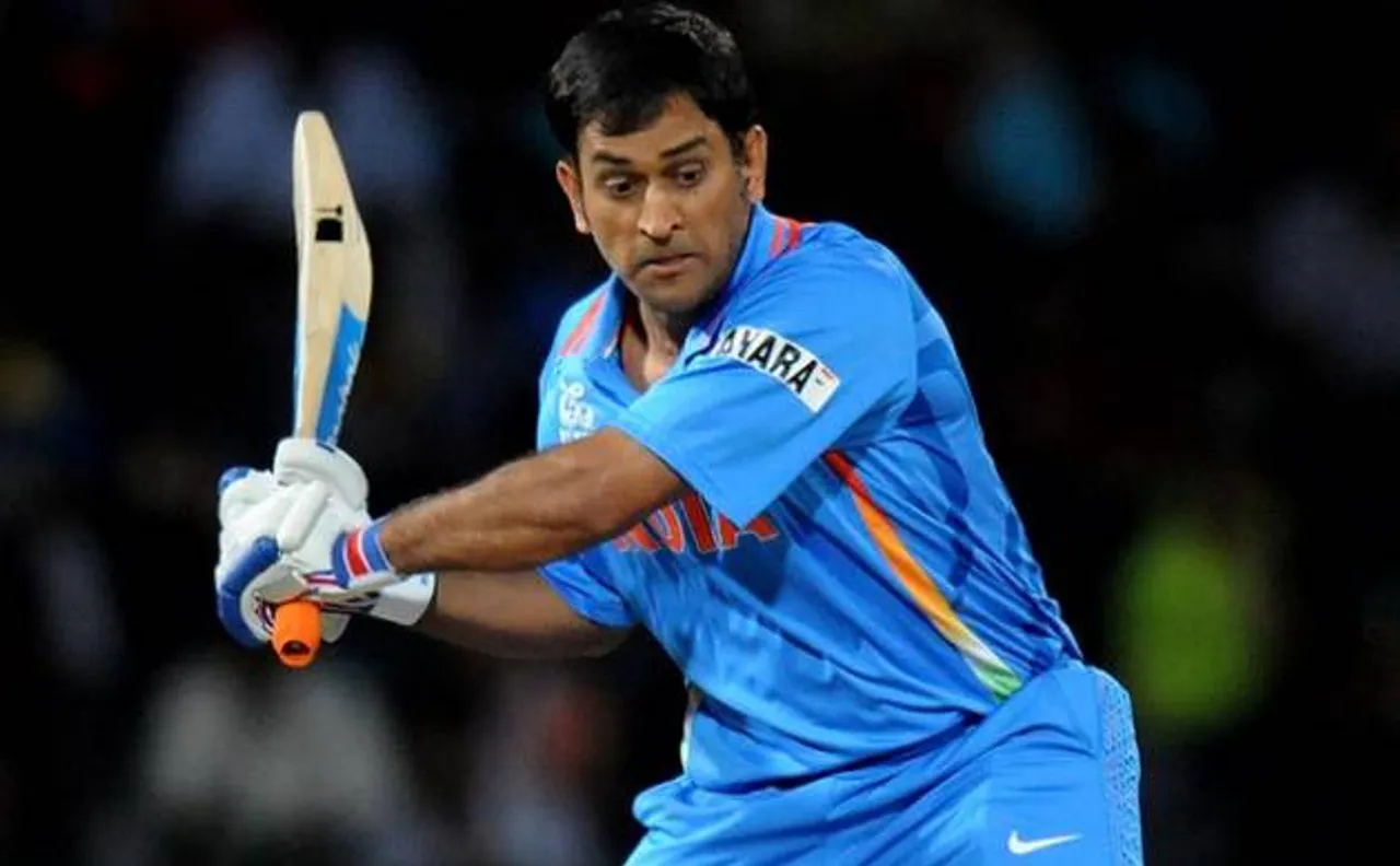 Ind Vs Aus: धोनी का धमाका, ऑस्ट्रेलिया के खिलाफ पहले वनडे में बनाए ये 5 बड़े रिकॉर्ड