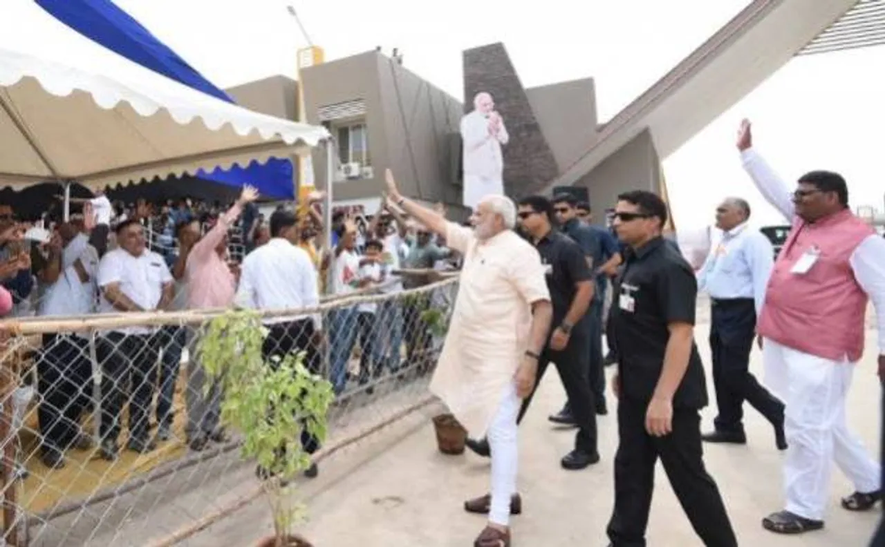 योगी सरकार का मदरसों को आदेश, पीएम मोदी के कार्यक्रम में मुस्लिम महिलाओं को लाएं