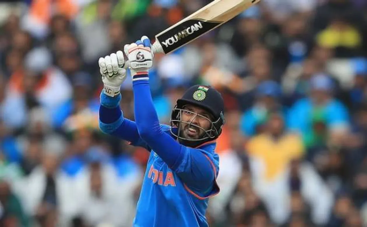 युवराज सिंह ने आज ही के दिन लगाए थे 6 गेंदो में 6 छक्के, देखें वीडियो