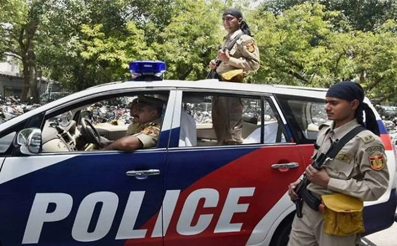 संदिग्ध ISI एजेंट को दिल्ली पुलिस ने किया गिरफ्तार, महिला कर्नल को ब्लैकमेल करने का है आरोप