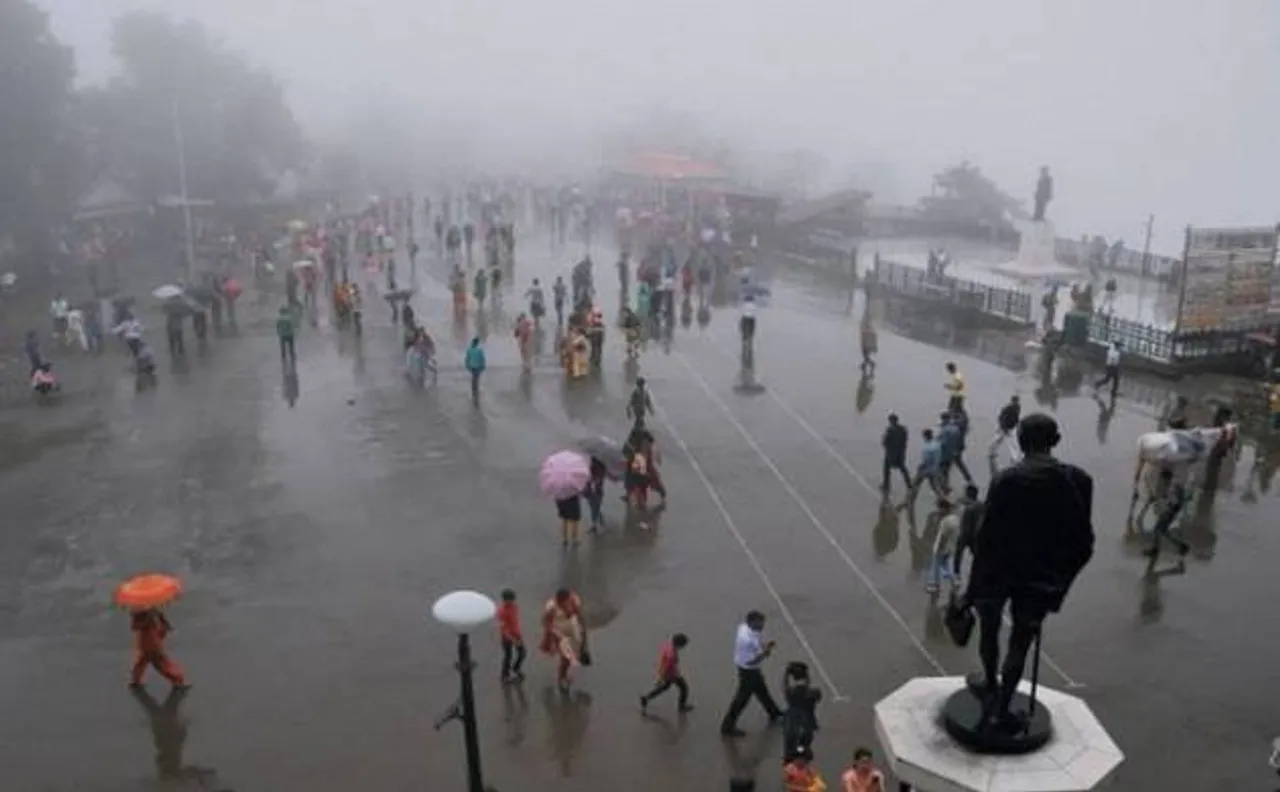हिमाचल में रविवार तक होगी भारी बारिश, भूस्खलन से राजमार्ग हुआ बाधित