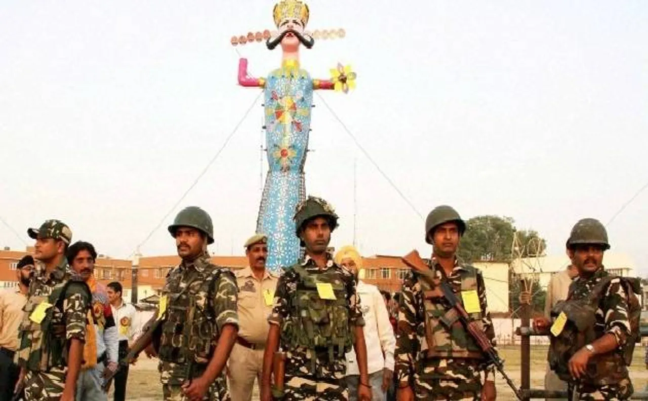 यूपी में दुर्गा पूजा, दशहरा और मोहर्रम के मौके पर 35 जिले  संवेदनशील घोषित हुए