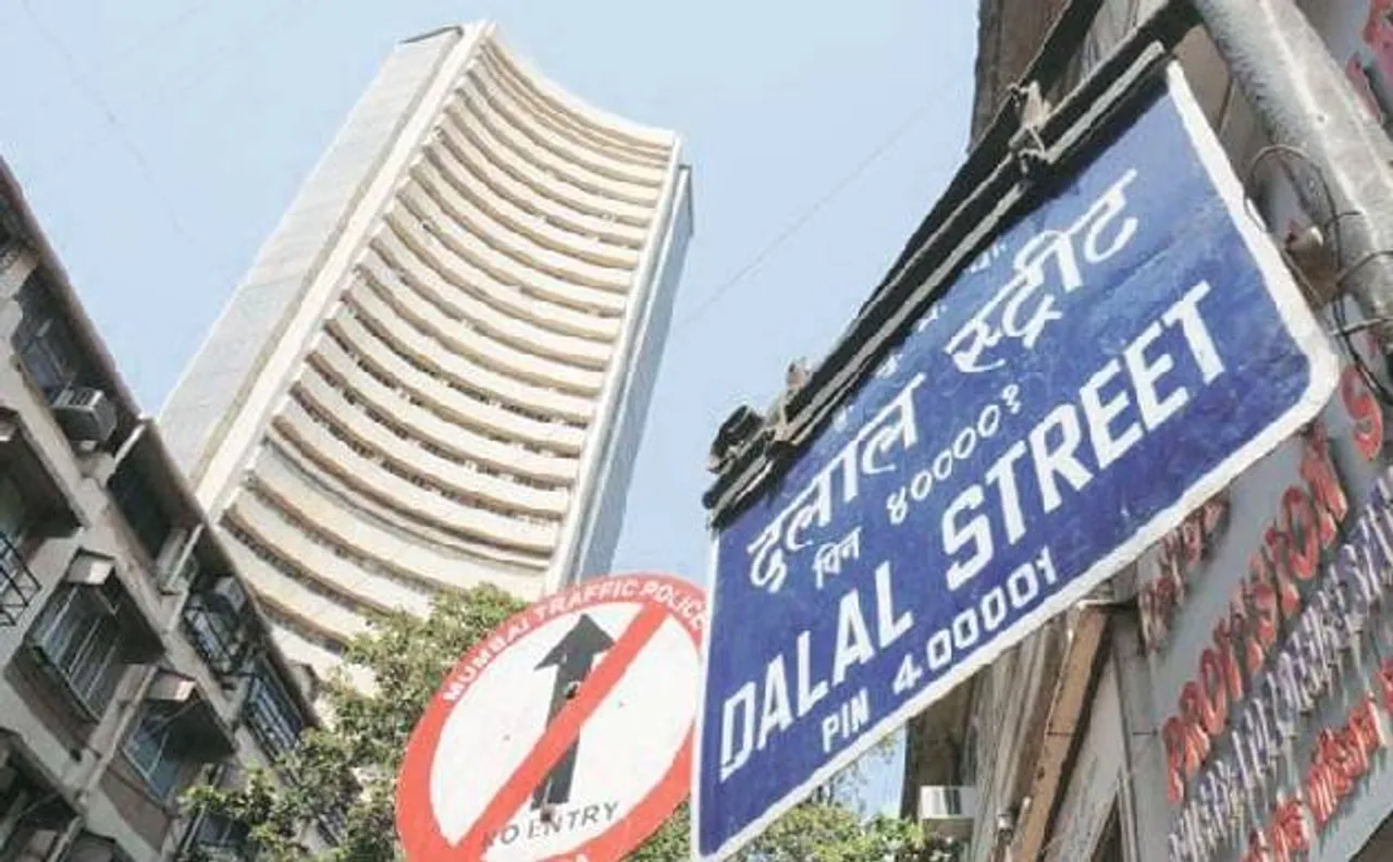 PM मोदी के 'आर्थिक राहत' से पहले टूटे शेयर बाज़ार, सेंसेक्स-निफ्टी में भारी गिरावट