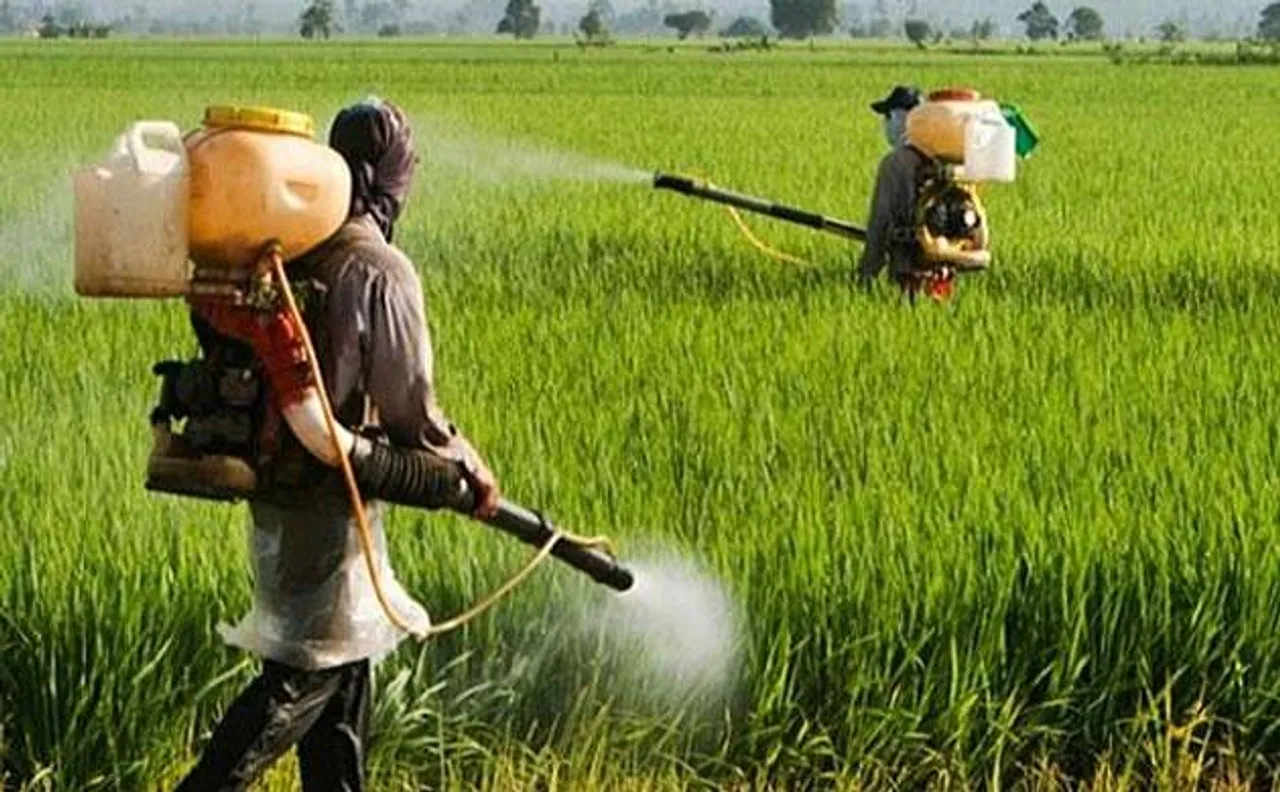 महाराष्ट्र: किसान ने की मंत्री पर जहरीला कीटनाशक डालने की कोशिश, गिरफ्तार
