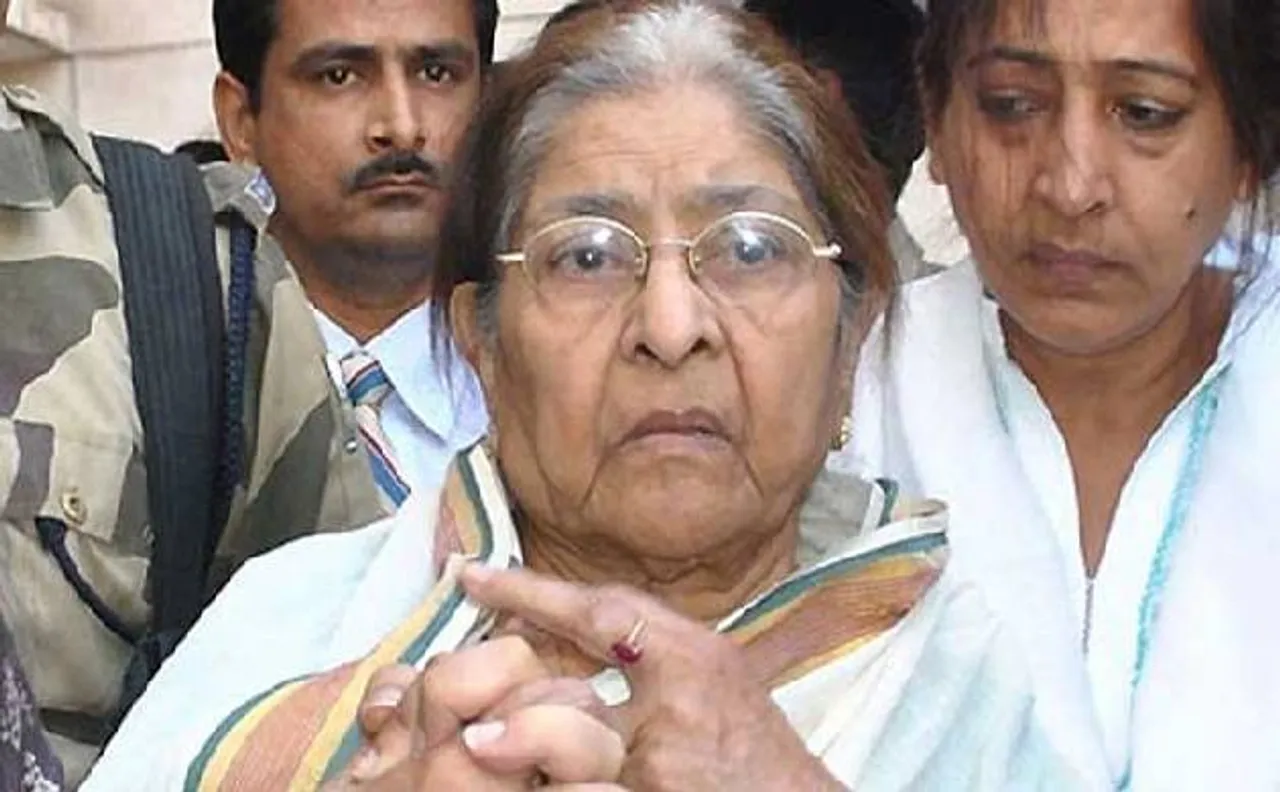 गुजरात हाई कोर्ट ने जाकिया जाफरी की याचिका खारिज की, पढ़ें दिन की 10 बड़ी खबरें