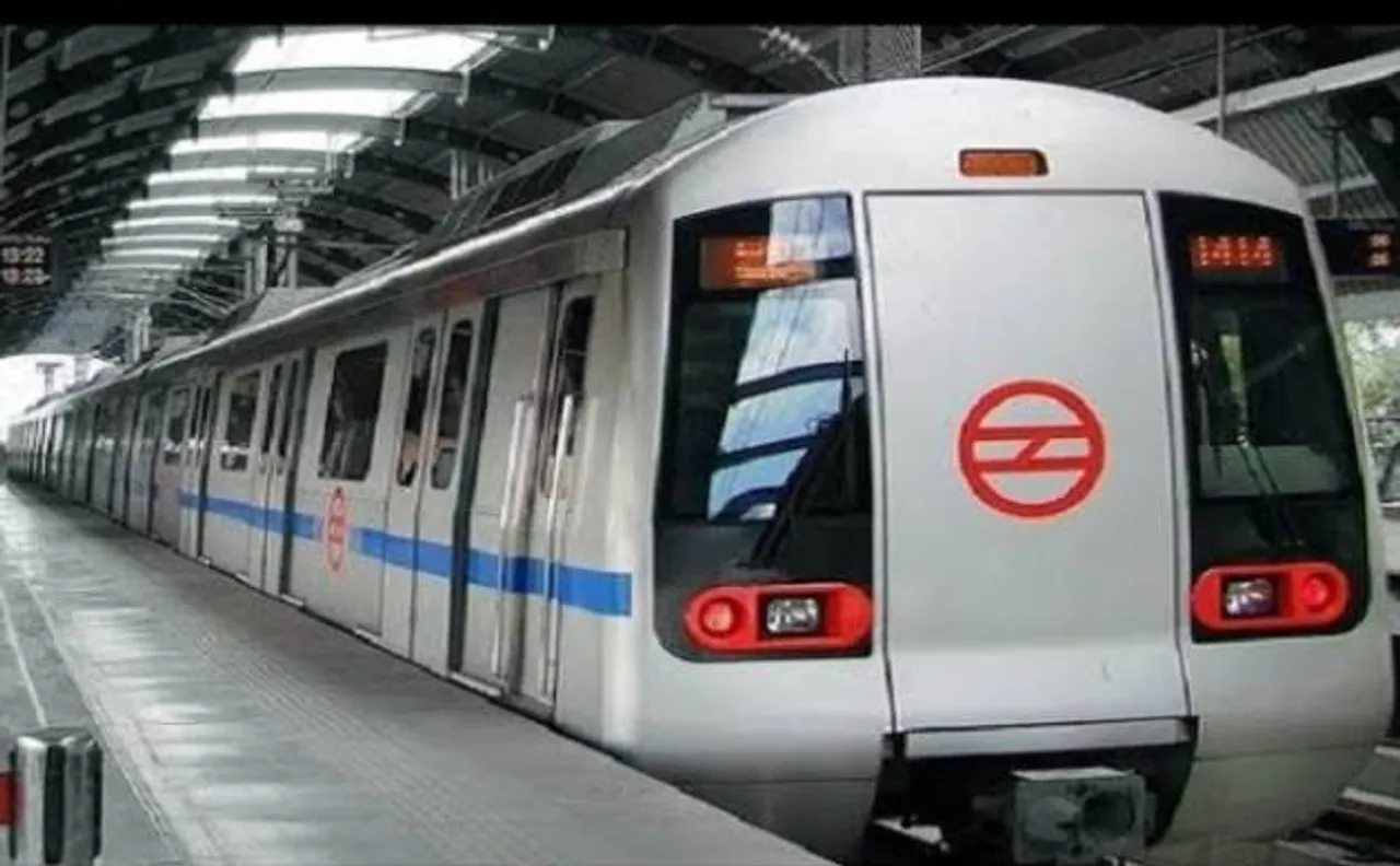 केंद्र के साथ केजरीवाल की तनातनी के बीच मेट्रो रेल किराया बढ़ा, 5 महीने में दोगुने का इजाफा