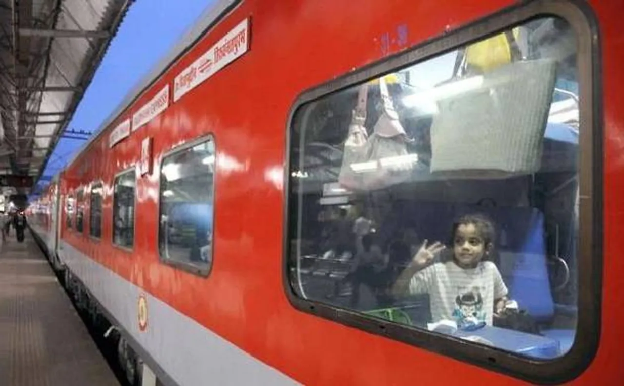 रेलवे का दिवाली गिफ्ट, दिल्ली-मुंबई के बीच चलेगी नई राजधानी एक्सप्रेस, 7 खास बातें
