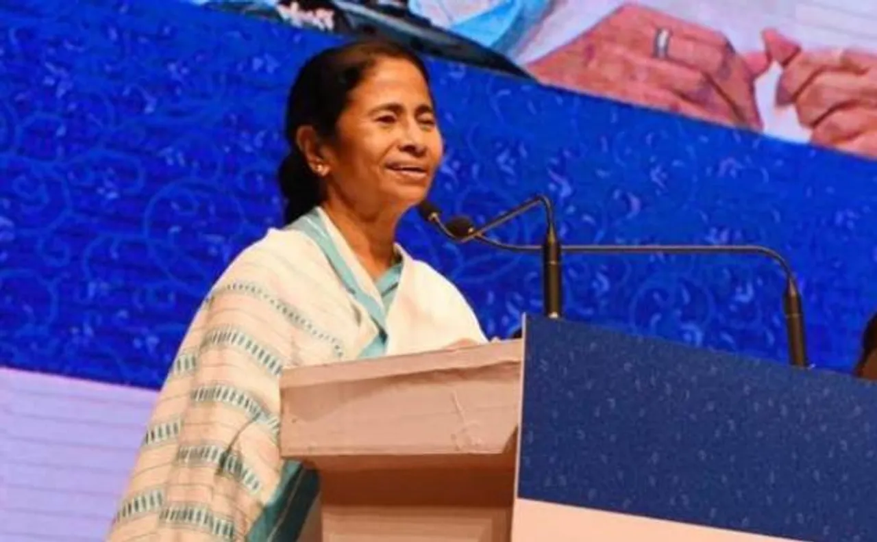 ताजमहल विवाद: ममता बनर्जी का बीजेपी पर तंज, अगर भारत का नाम बदल दिया तो हम कहां जाएंगे?