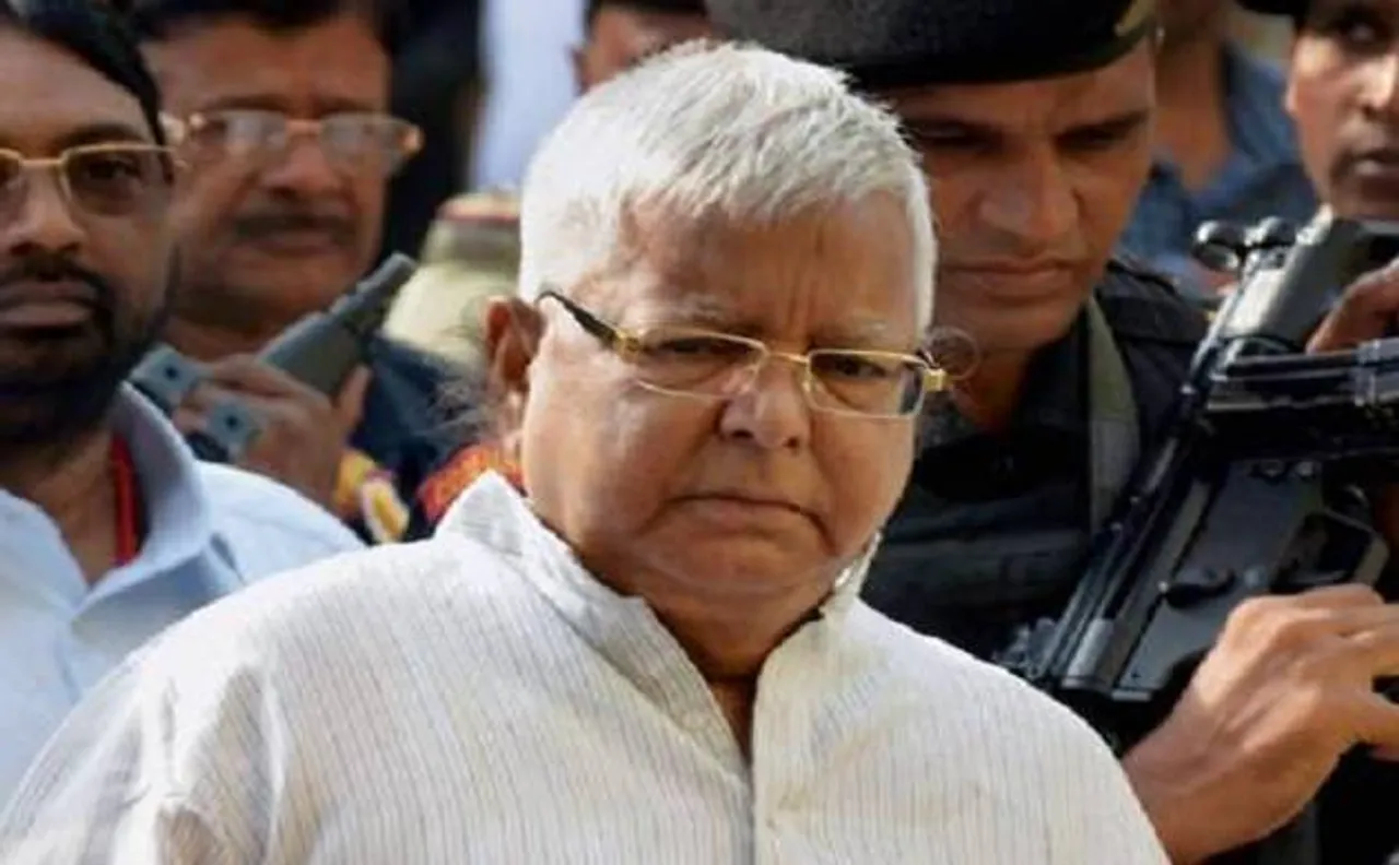 लालू का हमला, कहा-नीतीश हैं जनादेश के डकैत, कभी नहीं मिलाएंगे उनसे हाथ