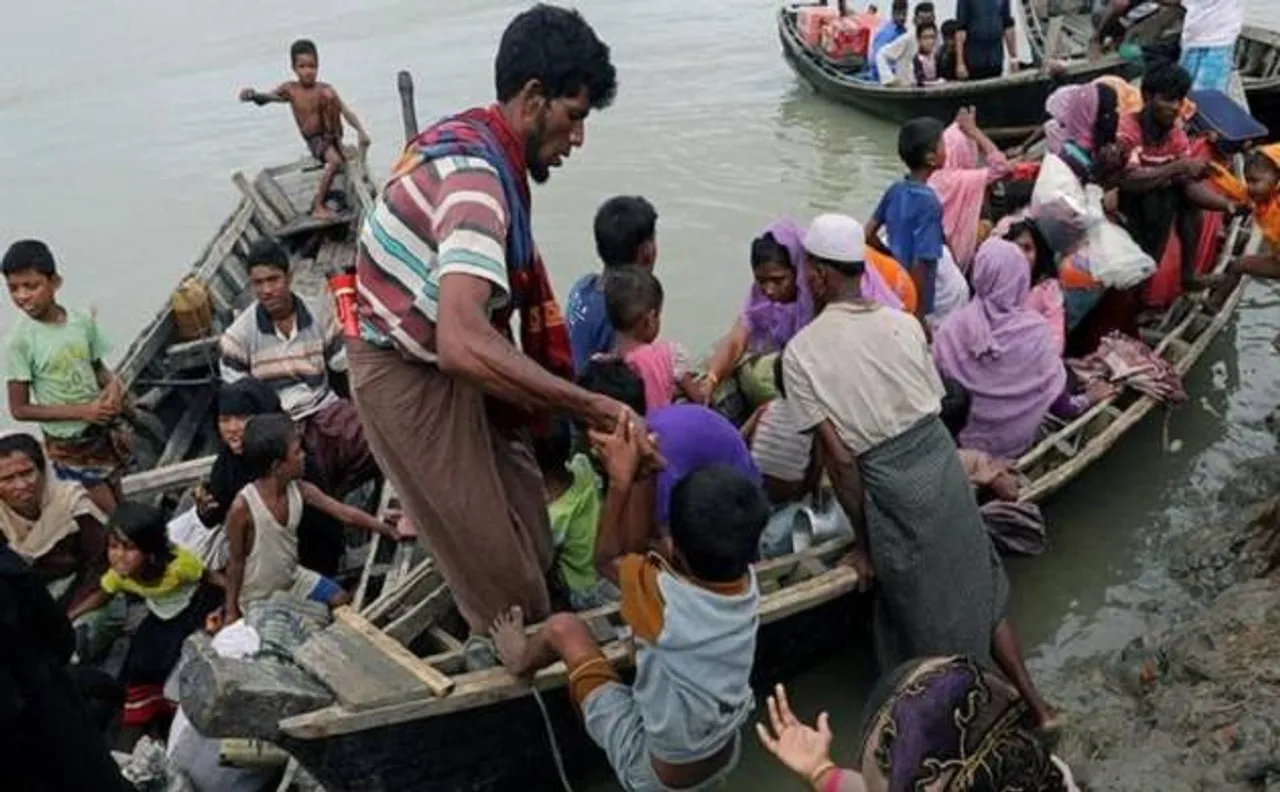 म्यांमार में 300 रोहिंग्या गांवों को जलाया गया : ह्यूमन राइट्स वॉच