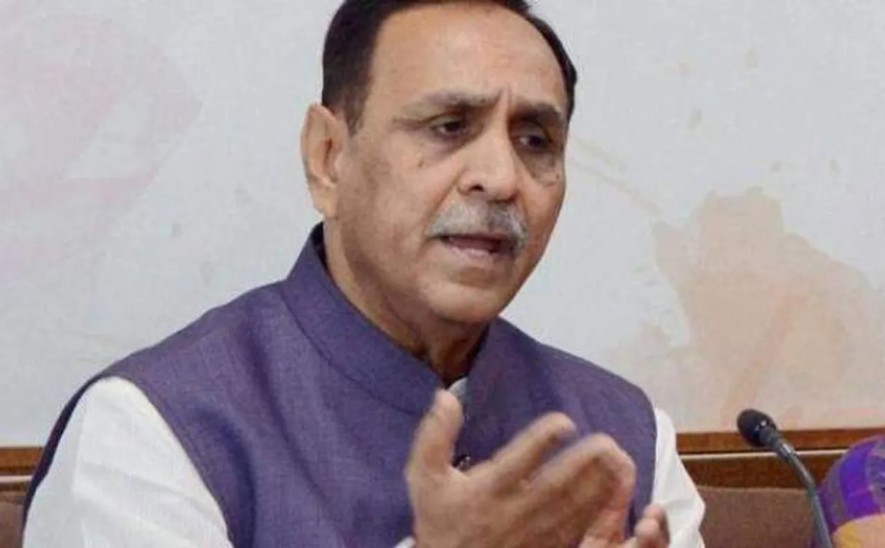 गुजरात सरकार ने की चुनाव से पहले शिक्षकों और म्युनिसिपालिटी कर्मचारियों का वेतन बढ़ाने की घोषणा