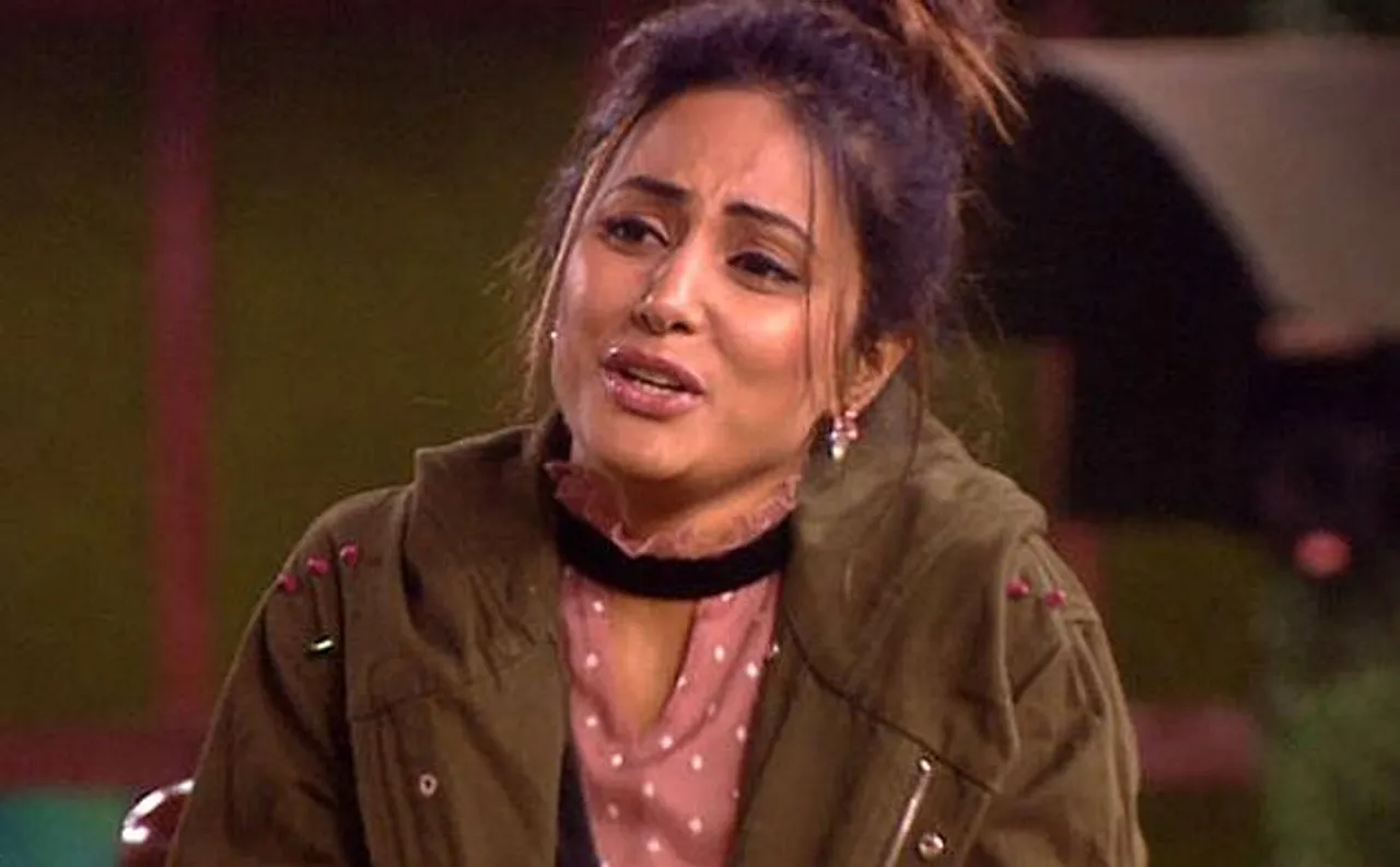 Bigg Boss 11: TV एक्ट्रेस हिना खान ने साउथ एक्ट्रेसेस का उड़ाया मजाक, ट्विटर पर लगी क्लास