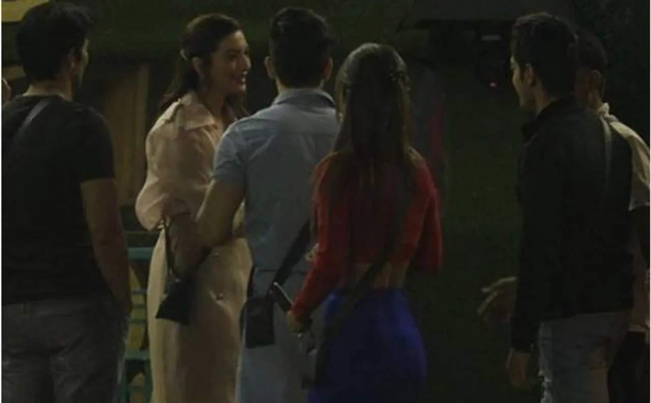 BIGG BOSS 11: गौहर खान की एंट्री, आकाश ददलानी को मिली स्पेशल पावर