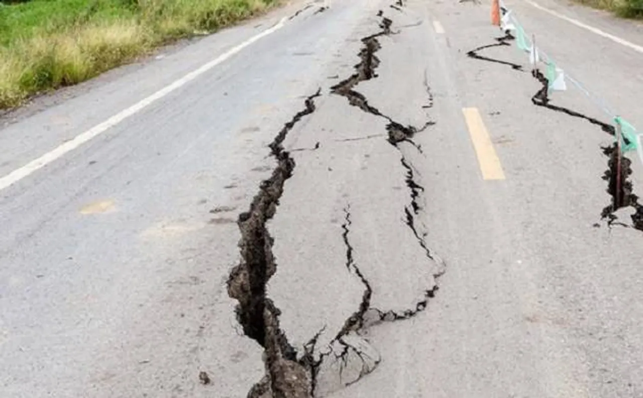 हिंदूकुश पहाड़ी समेत उत्तरी पाकिस्तान में भूकंप के झटके, 5.2 रही तीव्रता