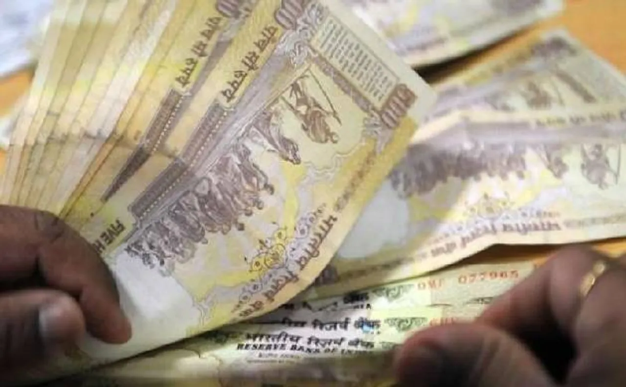 केंद्र ने SC से कहा, पुराने नोट रखने के लिए याचिकाकर्ता के खिलाफ कार्रवाई नहीं करेंगे
