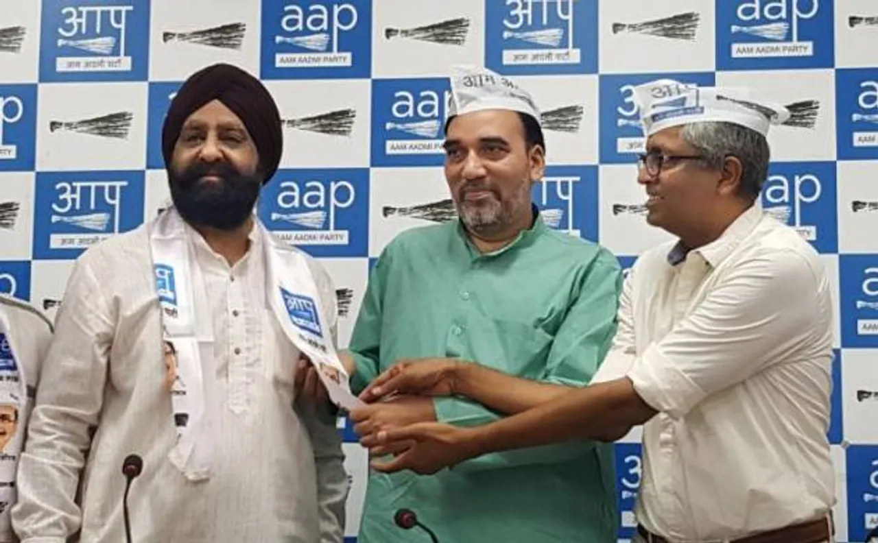 दिल्ली कांग्रेस को झटका, पूर्व विधायक सुरेन्द्र पाल सिंह बिट्टू ने थामा आम आदमी पार्टी का हाथ