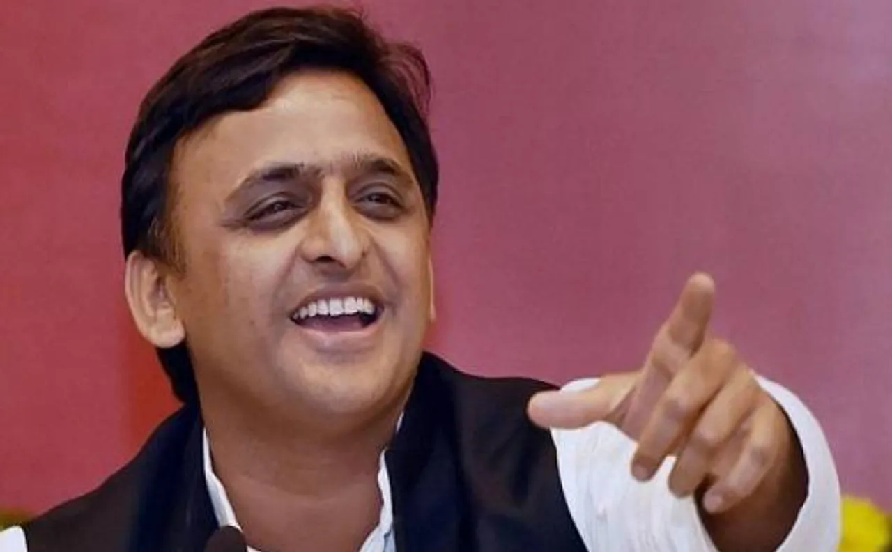 अखिलेश ने बीजेपी पर साधा निशाना, कहा- GST और नोटबंदी का बदला लेगी जनता