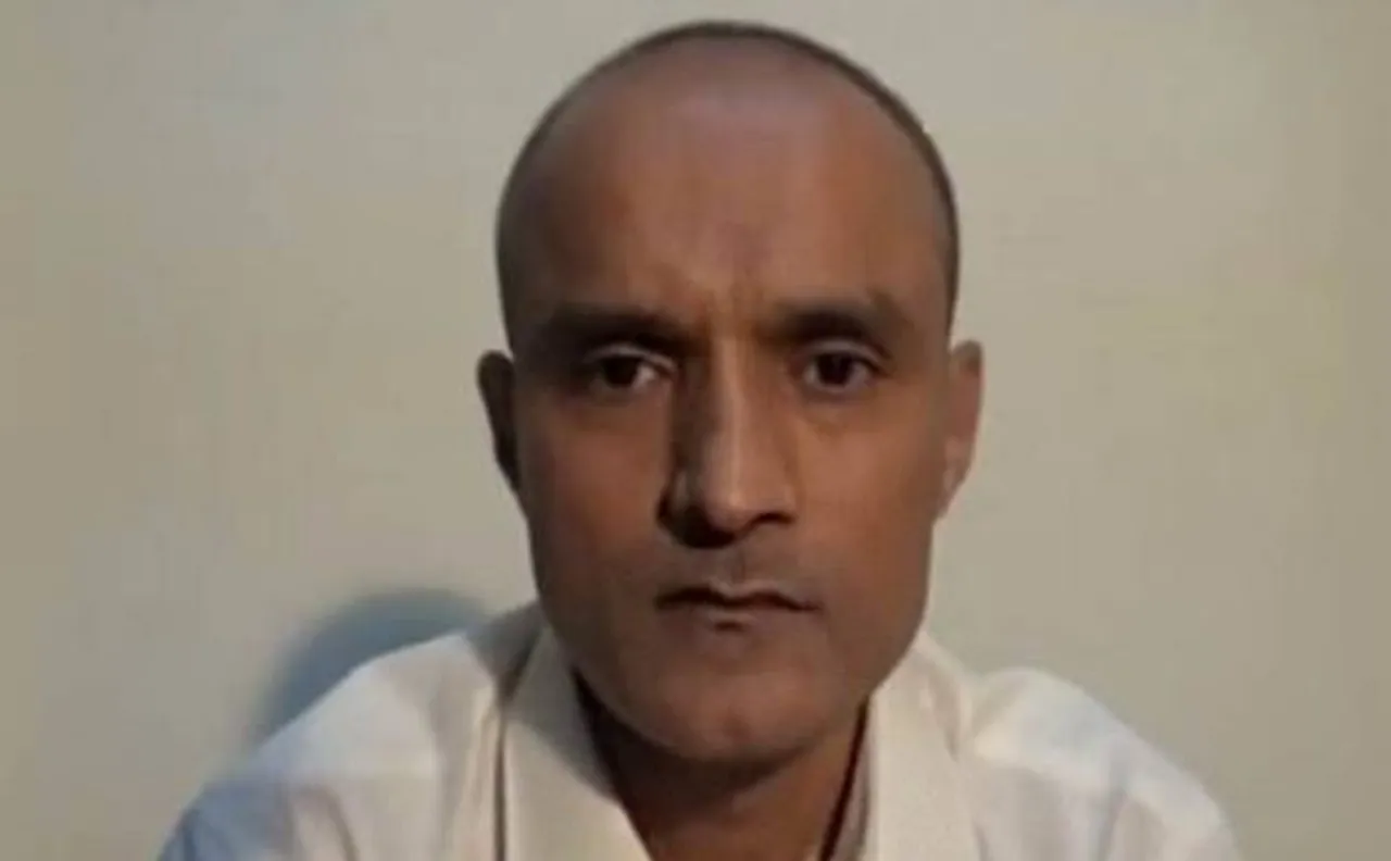 पहले मां को जाधव से मिलने की इजाजत मिले : भारत