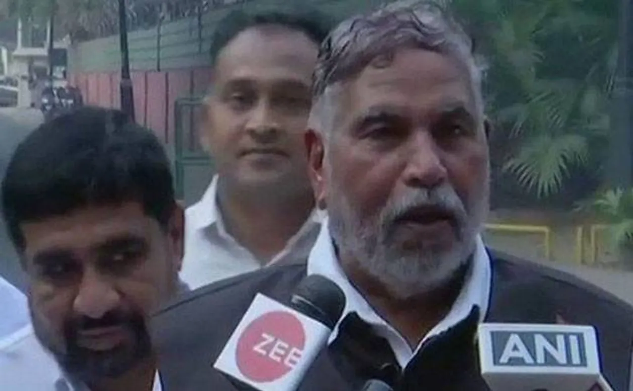 गुजरात जेडीयू विधायक 'तीर' निशान नीतीश को देने के खिलाफ पहुंचे कोर्ट