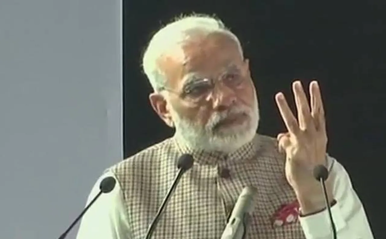 पीएम मोदी ने कहा, जनधन बैंक खातों, आधार और मोबाइल से भ्रष्‍टाचार में आई कमी