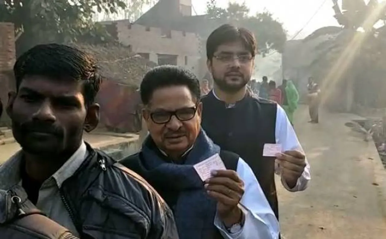 यूपी नगर निकाय चुनाव: अंतिम चरण का मतदान जारी, 26 जिलों में हो रही वोटिंग