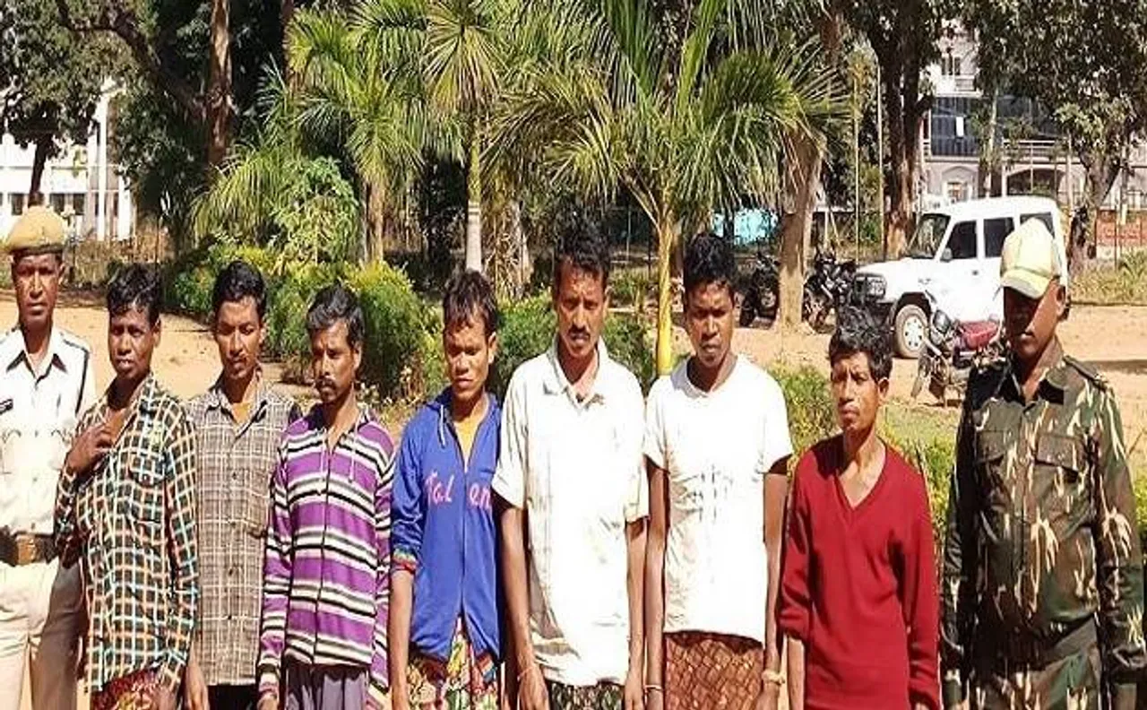 छत्तीसगढ़ में सात नक्सली गिरफ्तार, झारखंड में 10 लाख के इनामी ने किया सरेंडर
