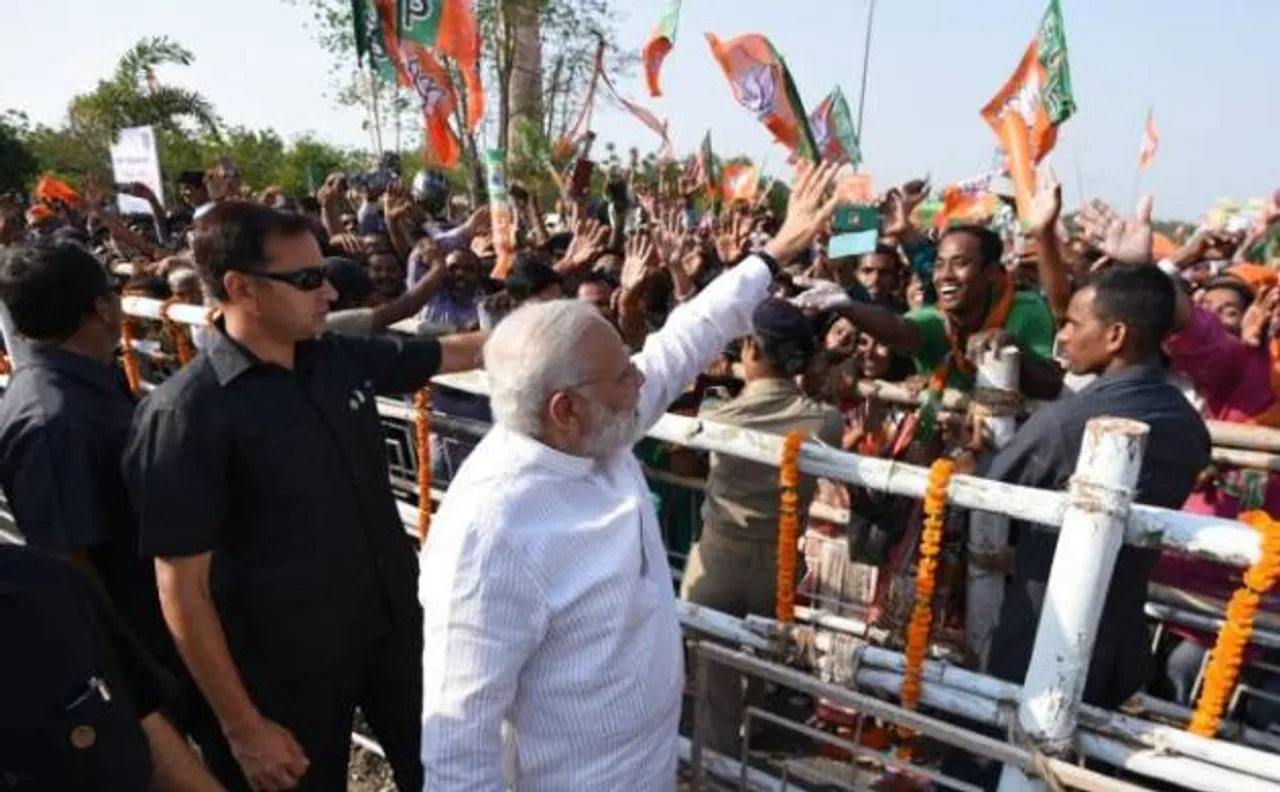 गुजरात चुनाव से ठीक पहले BJP ने पूर्व सांसद समेत 24 सदस्यों को पार्टी से निकाला