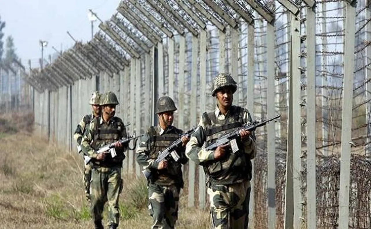 LOC पर पाकिस्तान ने बरसाई गोलियां, भारतीय जवानों ने दिया मुंहतोड़ जवाब