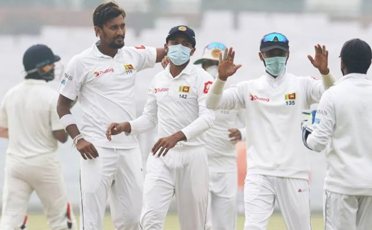IND vs SL: श्रीलंकाई खिलाड़ियों ने फिर पहने मास्क, लकमल ने मैदान में की उल्टी
