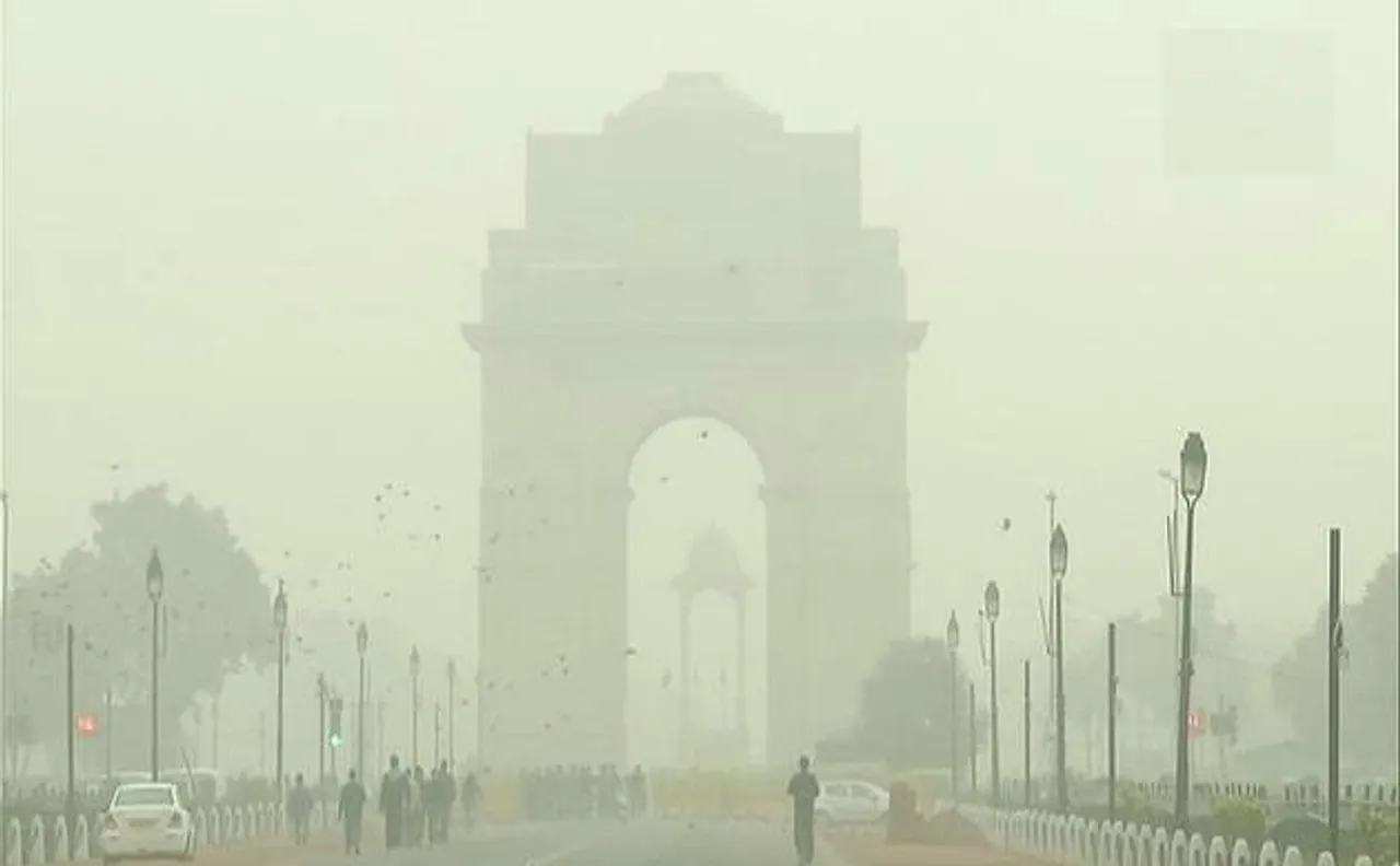 शीतलहर से कांपी राजधानी, दिल्ली-NCR में अभी और बढ़ेगी ठंड