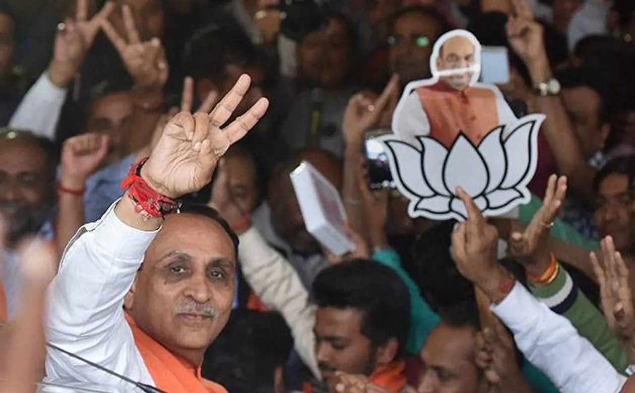 भगवा दुर्ग में मजबूत हुई कांग्रेस, गुजरात में छठी बार BJP बनाएगी सरकार, सीटें घटी-जनाधार बढ़ा