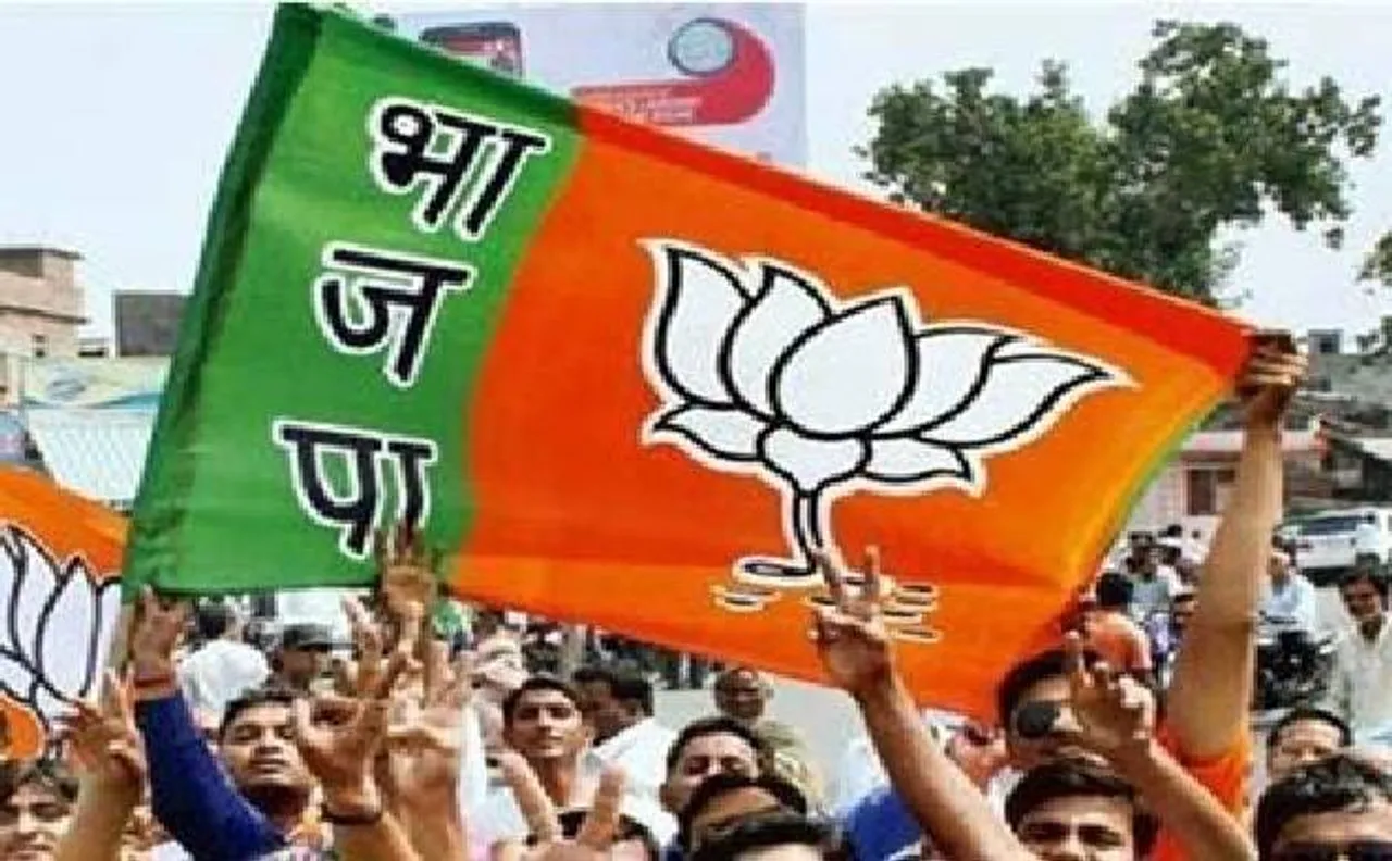 गुजरात के बीते 3 विधानसभा चुनावों में बीजेपी का गणित, क्या 2017 में फिर खिलेगा कमल?