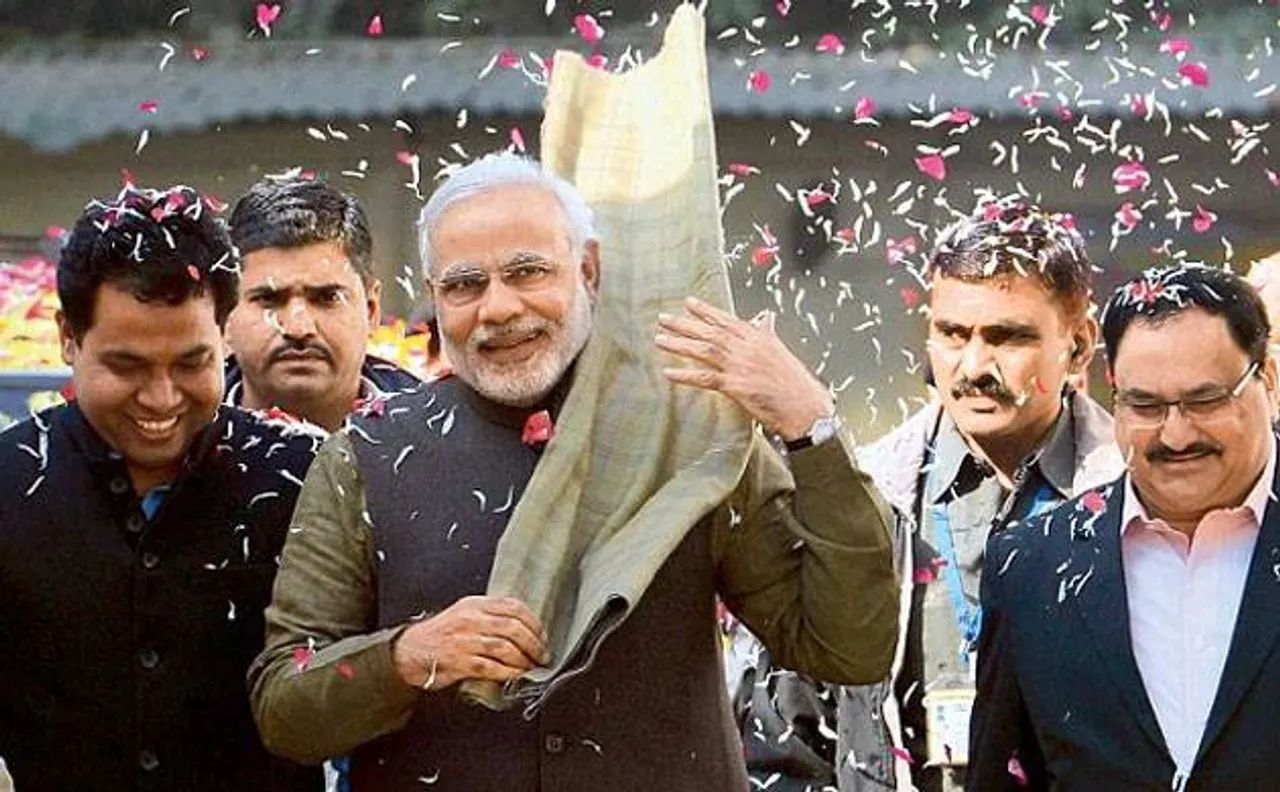 गुजरात में 'मोदी मैजिक' बरकरार, सत्ता में वापसी कर बीजेपी को हार से बचाया
