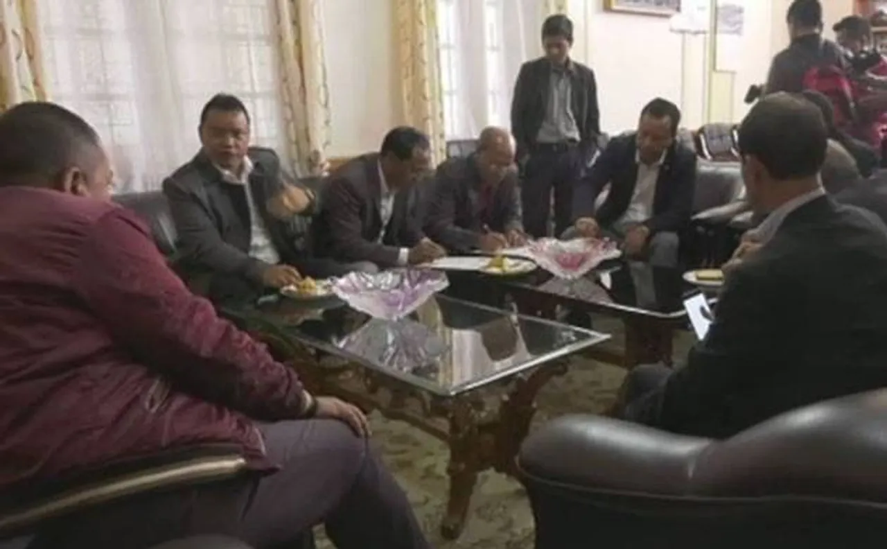 मेघालय: कांग्रेस को झटका, 5 MLA ने छोड़ा हाथ, बीजेपी की सहयोगी पार्टी में होंगे शामिल