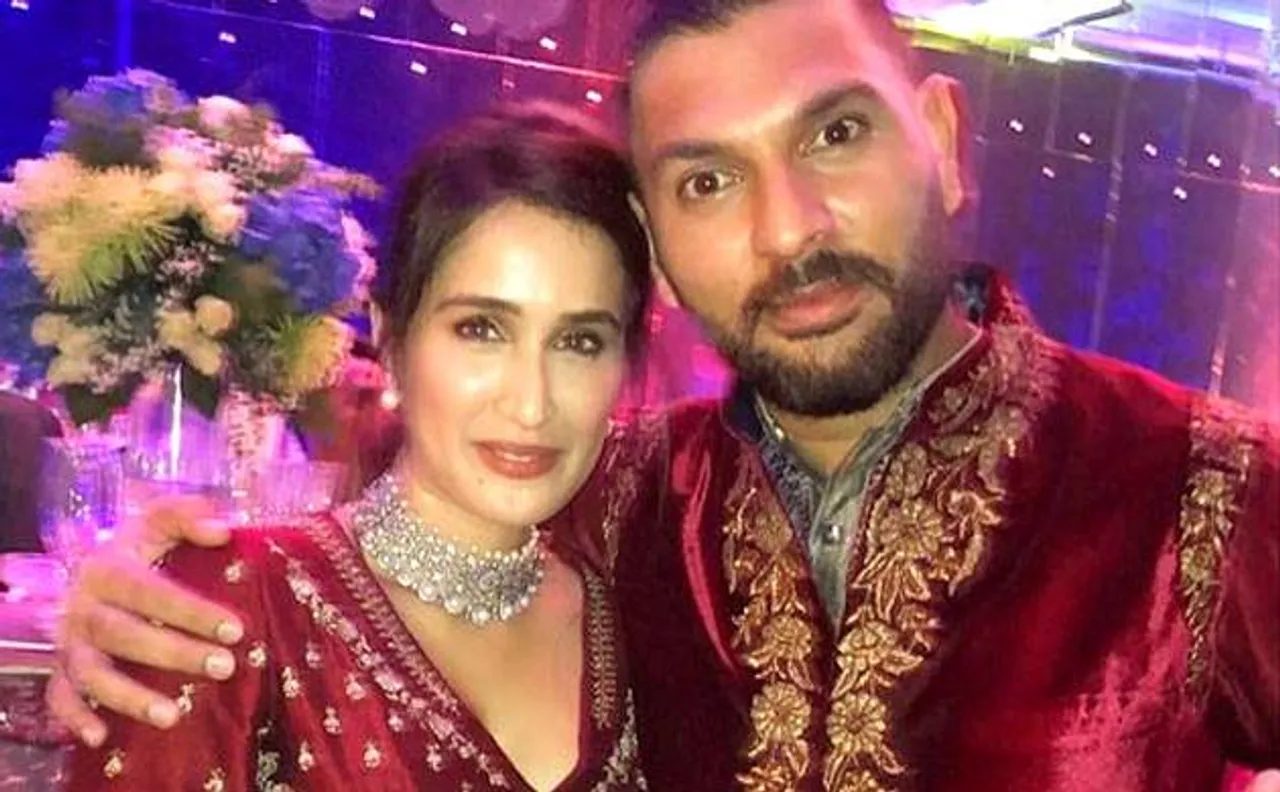 जहीर खान की वाइफ सागरिका ने युवराज के साथ शेयर की फोटो, हेजल ने किया ये कमेंट
