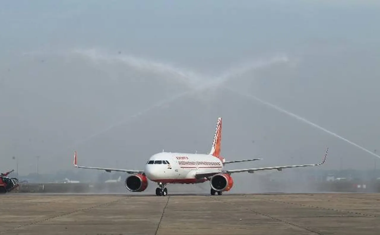 एयर इंडिया का कर्मचारियों को संदेश, खत्म नहीं होना है तो काम करें