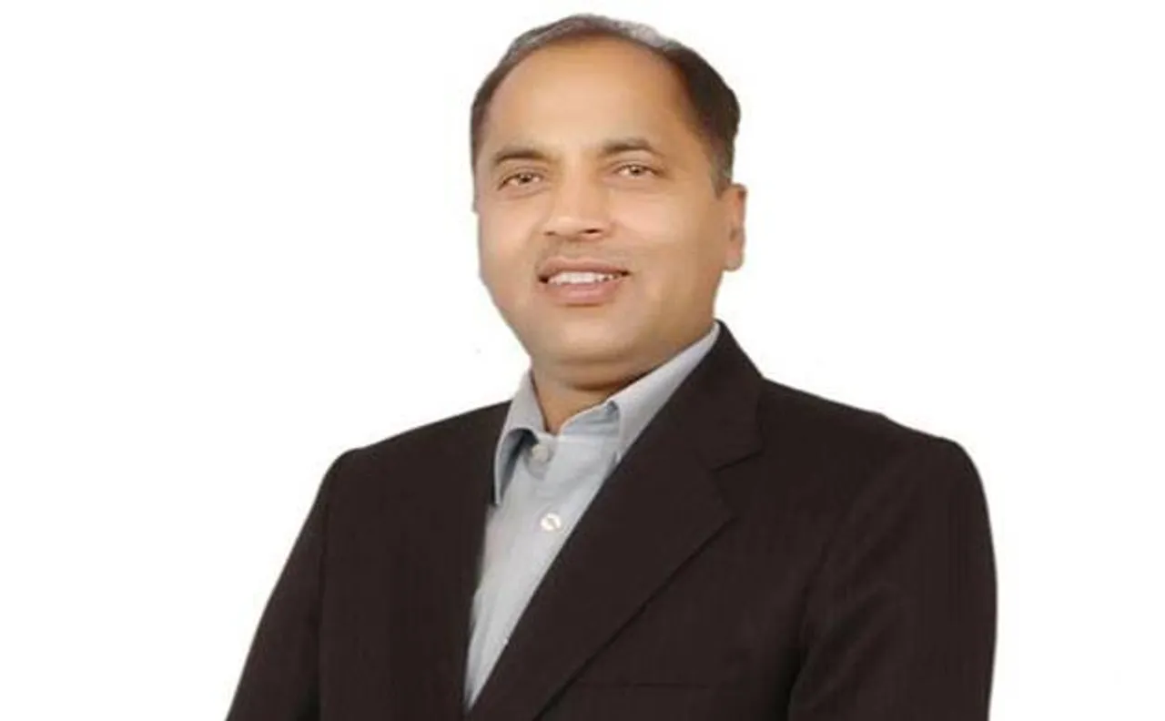 हिमाचल के मुख्यमंत्री ने कहा, पैर छूने की प्रथा से रहें दूर